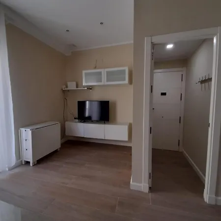 Yedra Apartment *